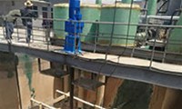 污水攪拌設(shè)備大致可以將攪拌器分為兩類